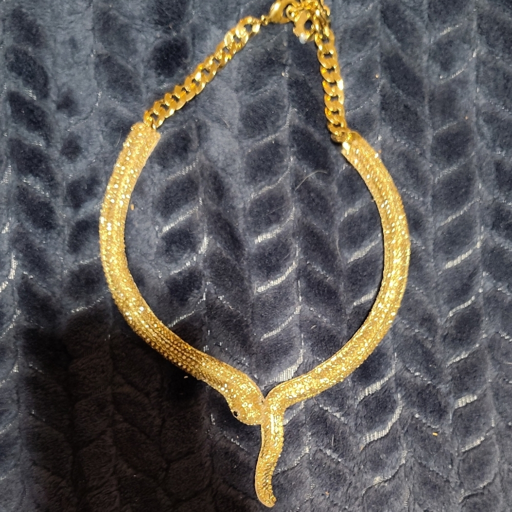 Deepa Gurnani NWOT Gold Serpent Boa Snake Necklace